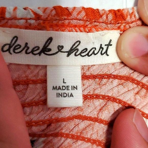 NWOT Derek Heart Salmon Daisies Ruffled Boho Chic Beach Summery Romper - Picture 9 of 10